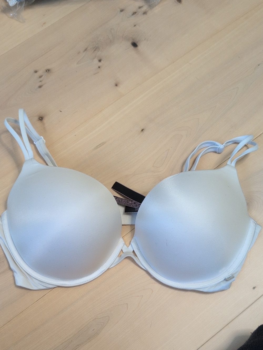 VS Very Sexy push-up bra 36DD